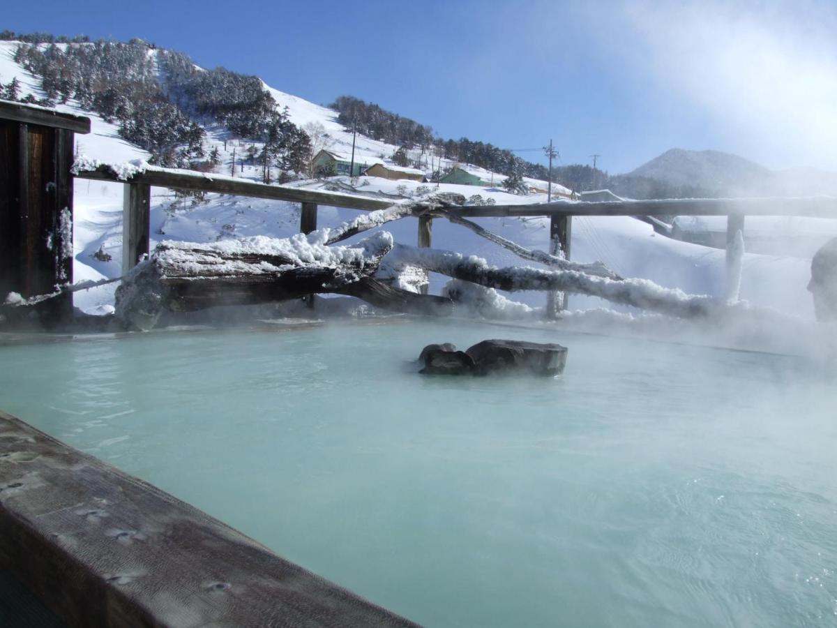 Manza Onsen Nisshinkan Tsumagoi Bagian luar foto
