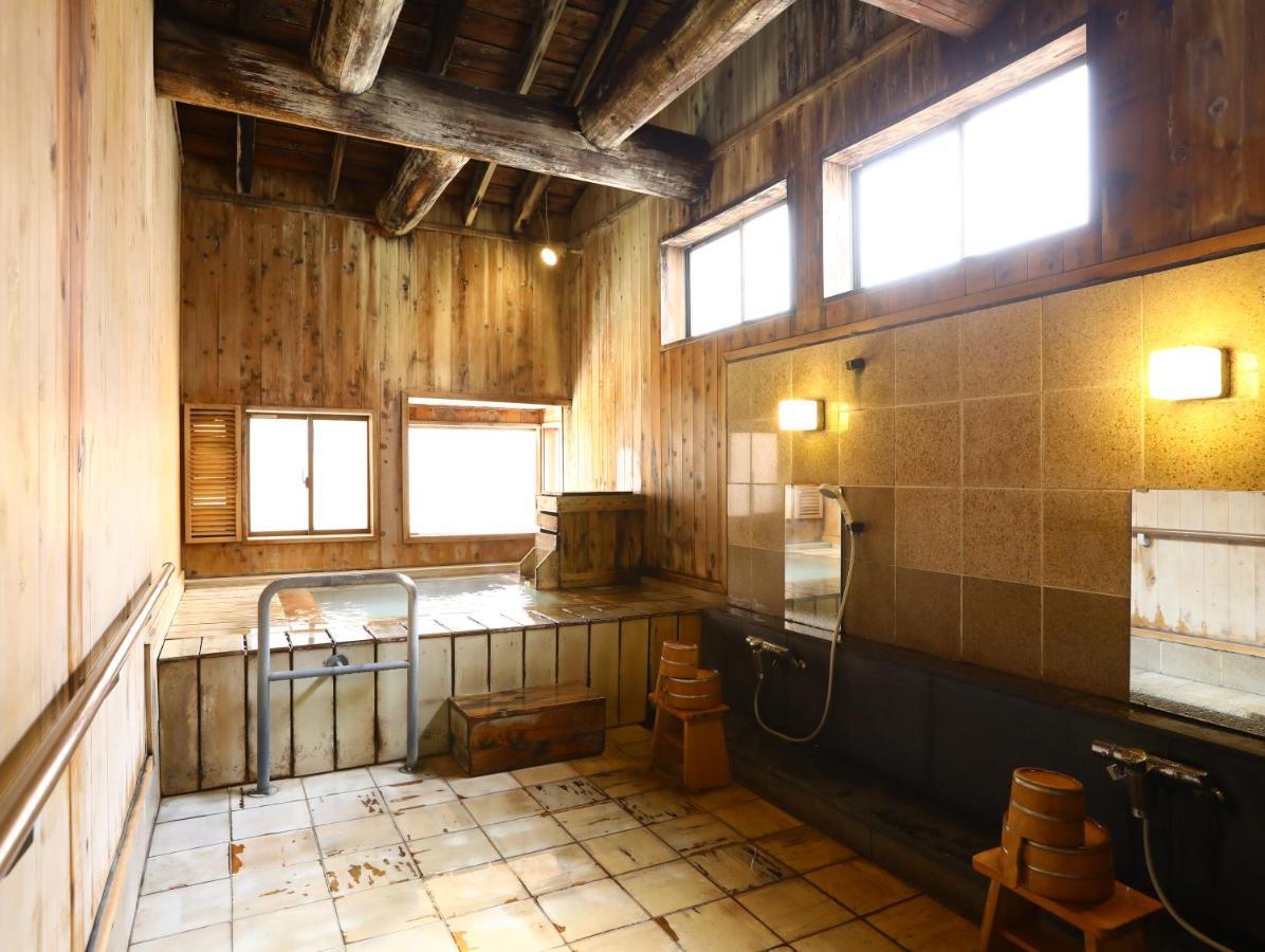 Manza Onsen Nisshinkan Tsumagoi Bagian luar foto